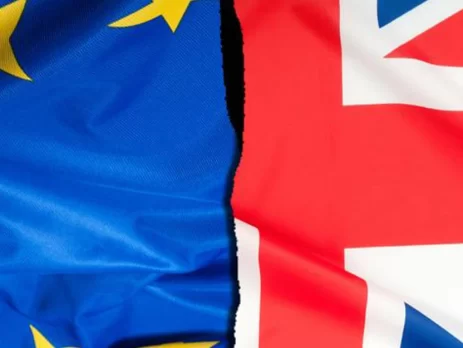 EURGBP_H4_Technical_and_Fundamental_Analysis_For .2025