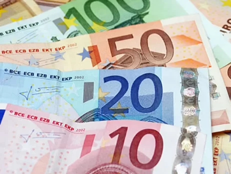 EURUSDH4_Technical_and_Fundamental_Analysis_For_2025-09-11-Featured