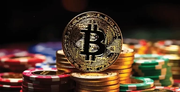 BTCUSD_H4_Technical and Fundamental Analysis