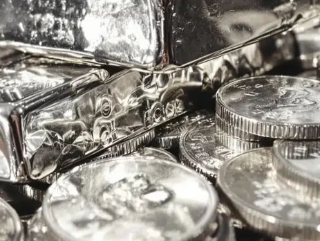 Silver-H4-Technical-and-Fundamental-Analysis-for-05.11.2026.featuredimage