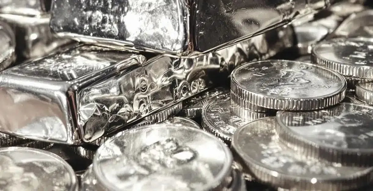 Silver-H4-Technical-and-Fundamental-Analysis-for-05.11.2026.featuredimage